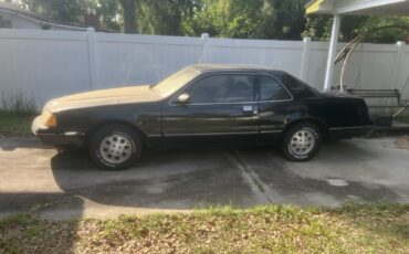 Ford-Thunderbird-1988-Sedan-11