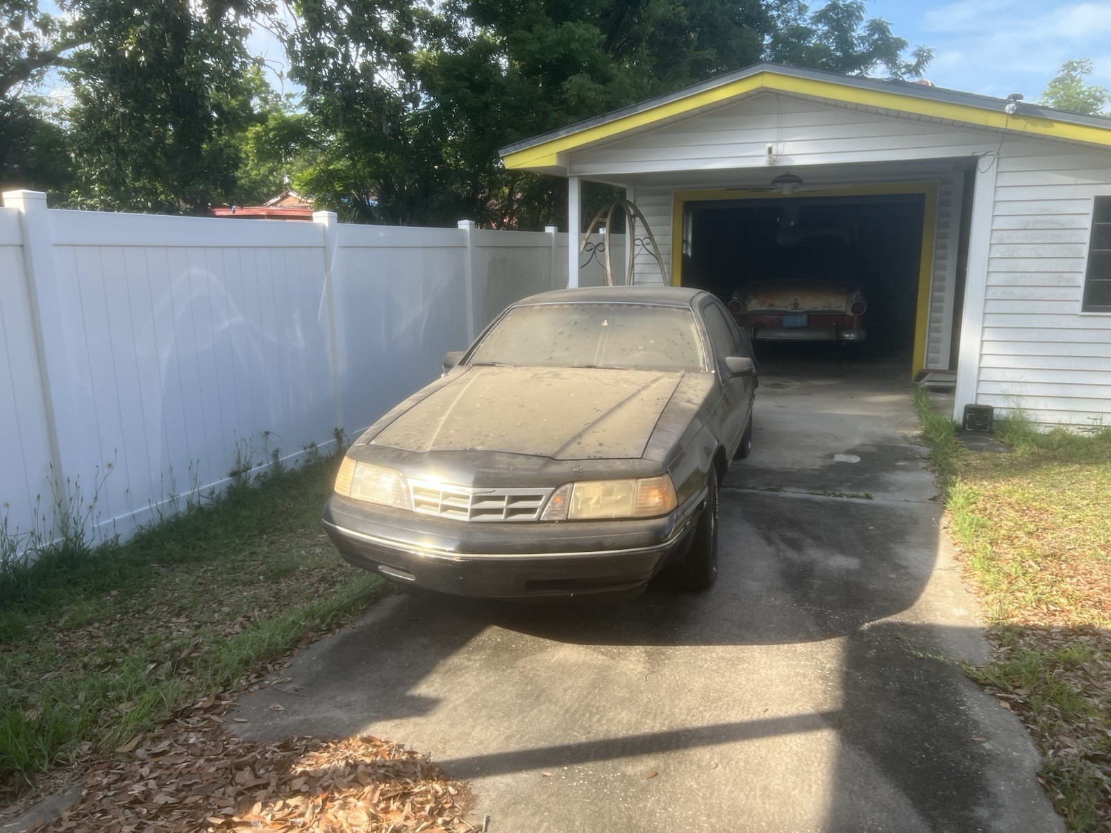 Ford-Thunderbird-1988-Sedan-12