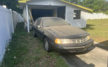 Ford-Thunderbird-1988-Sedan-9