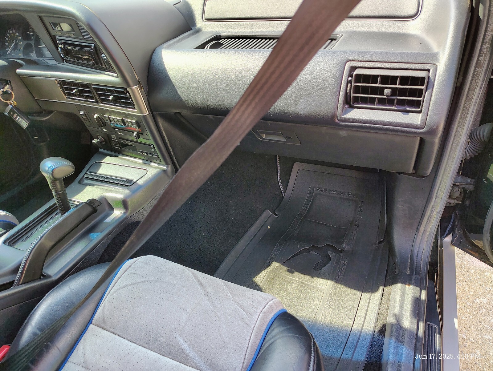 Ford-Thunderbird-1990-9