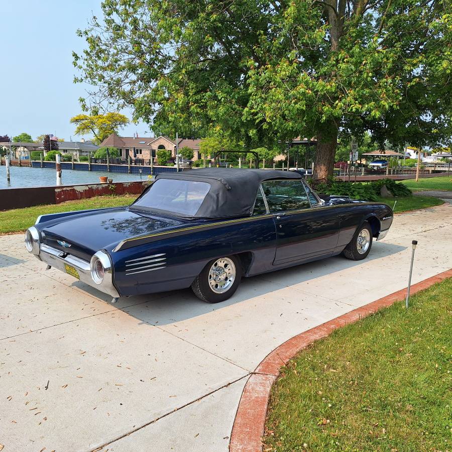 Ford-Thunderbird-convertible-1961-19