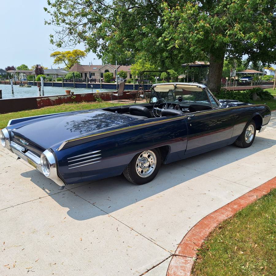 Ford-Thunderbird-convertible-1961-2