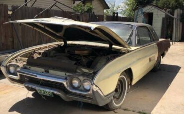 Ford-Thunderbird-coupe-1963-1