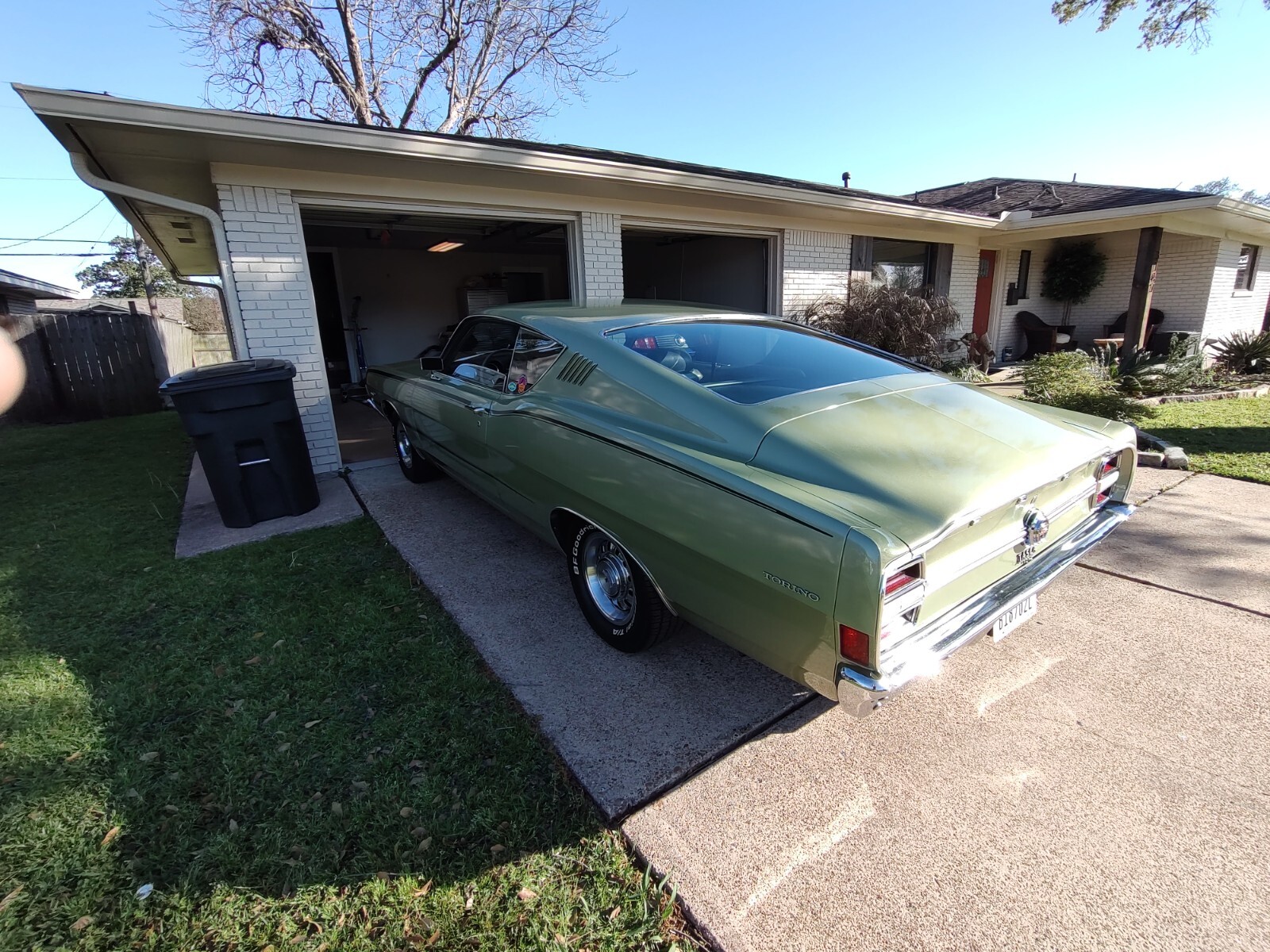 Ford-Torino-1968-Coupe-12
