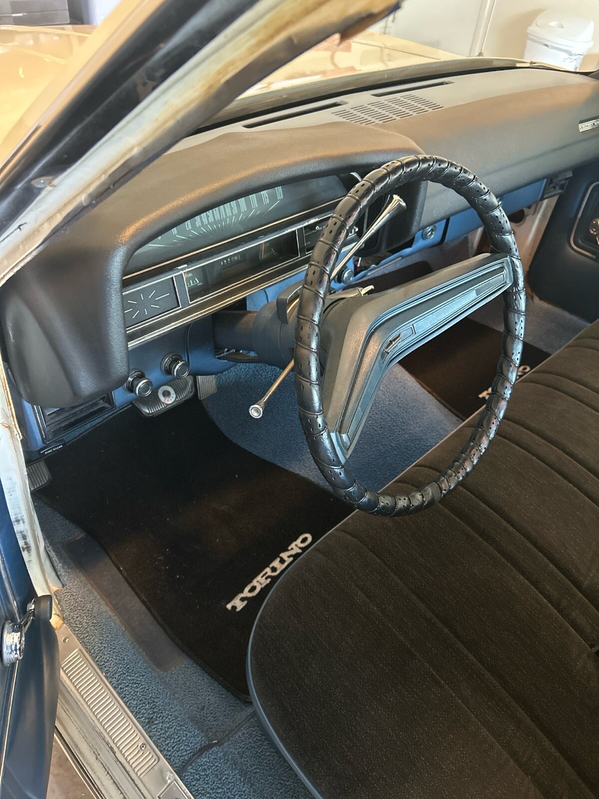 Ford-Torino-1971-Sedan-6