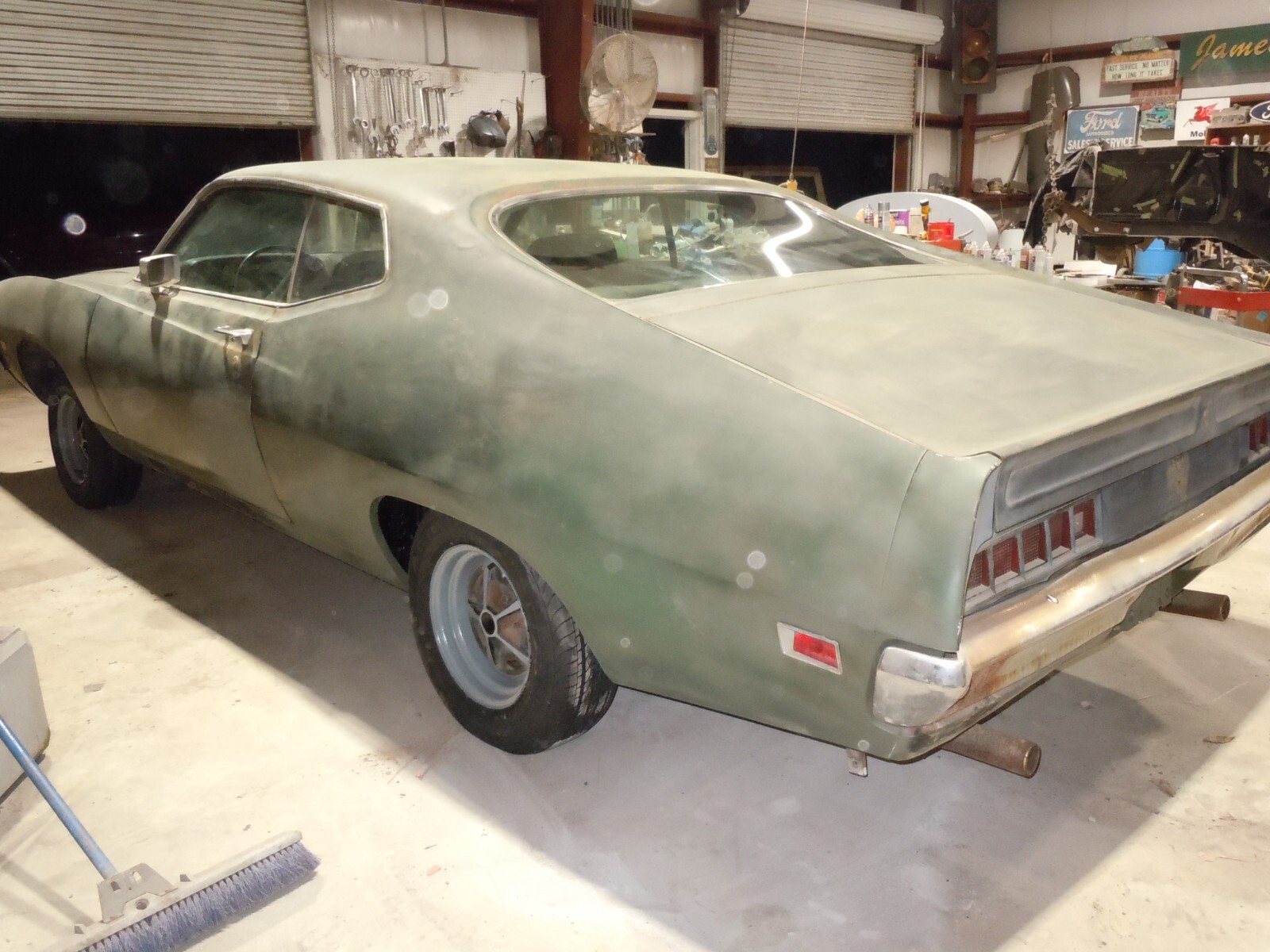 Ford-Torino-1971-sportsroof-5