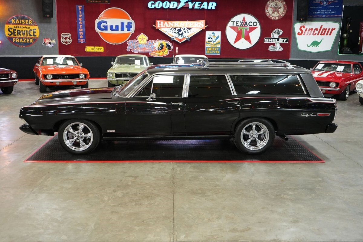 Ford-Torino-Country-Sedan-Wagon-1968-Station-Wagon-10