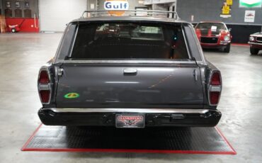 Ford-Torino-Country-Sedan-Wagon-1968-Station-Wagon-4
