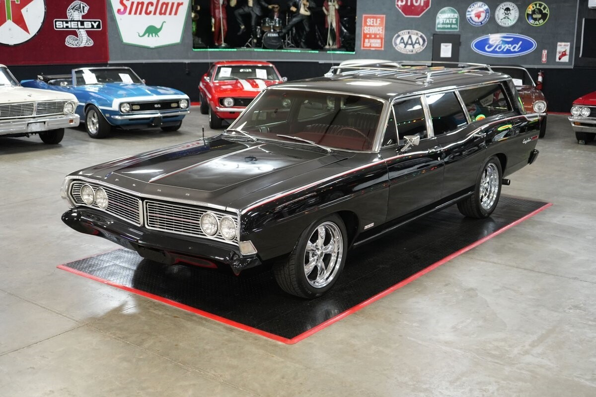 Ford-Torino-Country-Sedan-Wagon-1968-Station-Wagon-9
