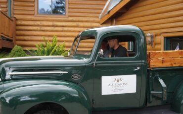 Ford-Truck-1946-green-3