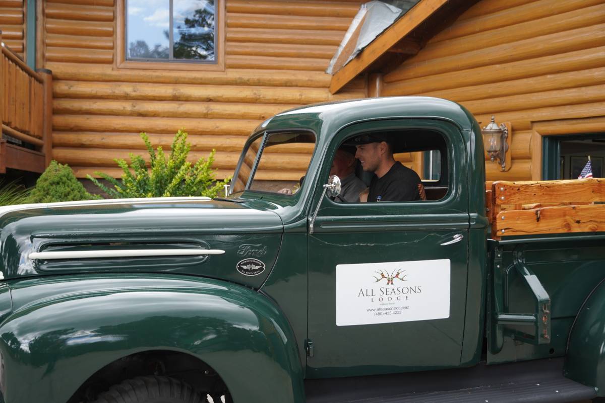 Ford-Truck-1946-green-3