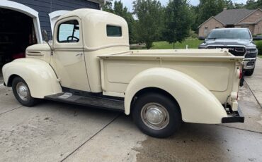 Ford-Truck-1947-3