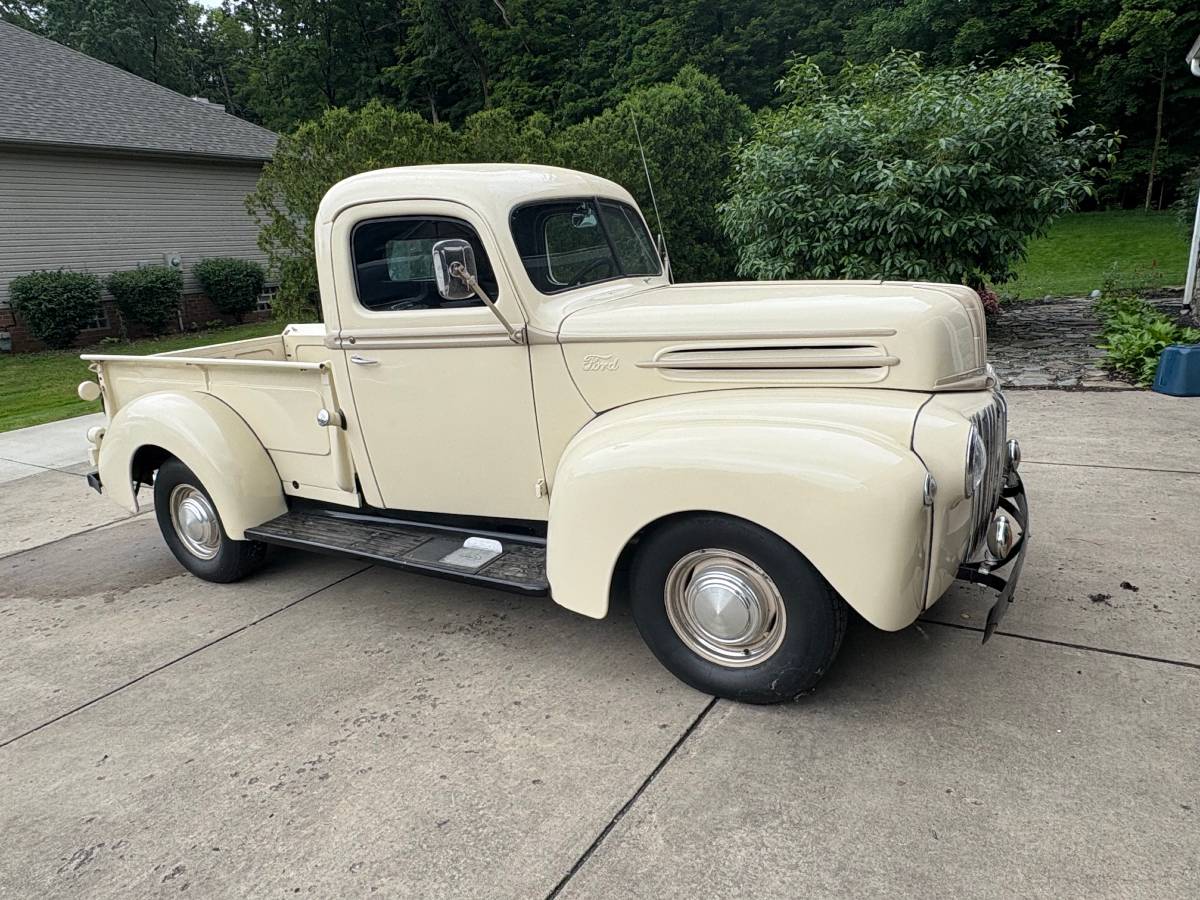 Ford-Truck-1947