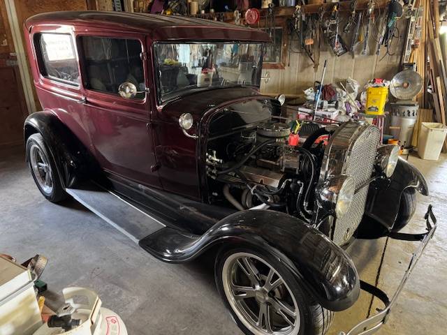 Ford-Tudor-1931-black-2