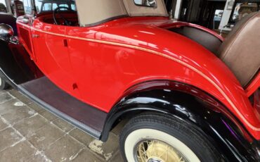 Ford-convertible-1934-Convertible-10
