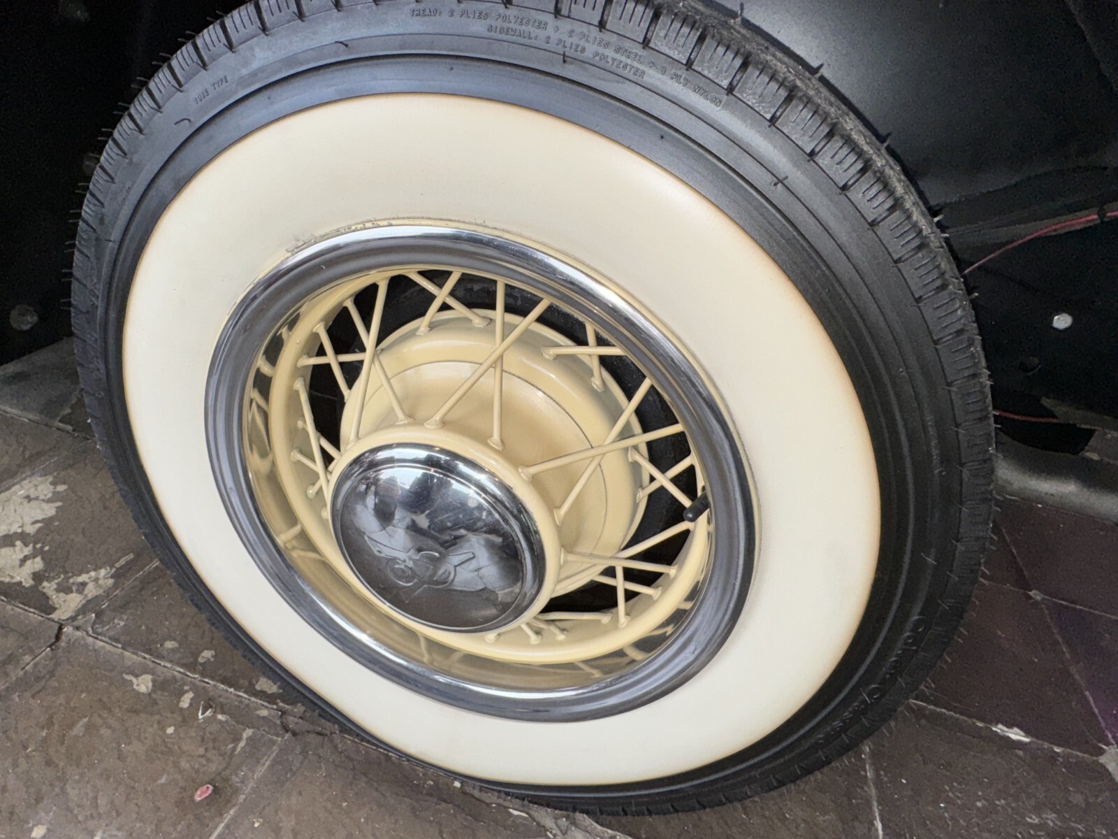 Ford-convertible-1934-Convertible-9