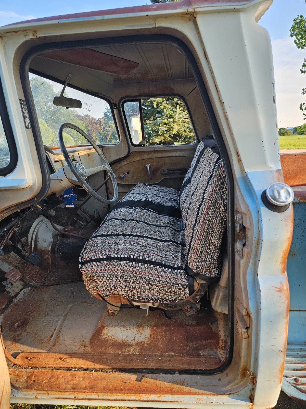 GMC-12-Ton-Pickup-1962-Farm-Truck-13