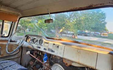 GMC-12-Ton-Pickup-1962-Farm-Truck-16