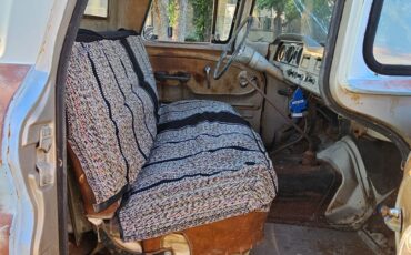 GMC-12-Ton-Pickup-1962-Farm-Truck-17