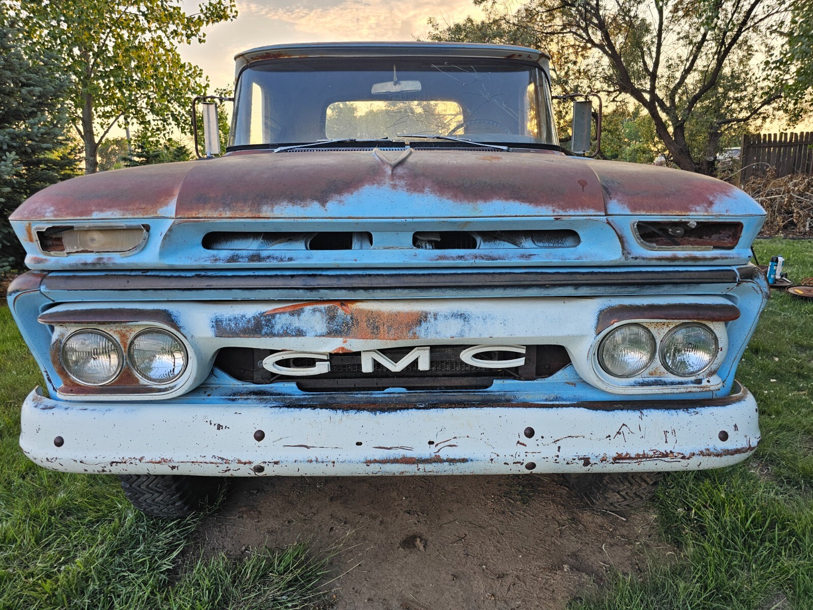 GMC-12-Ton-Pickup-1962-Farm-Truck-4