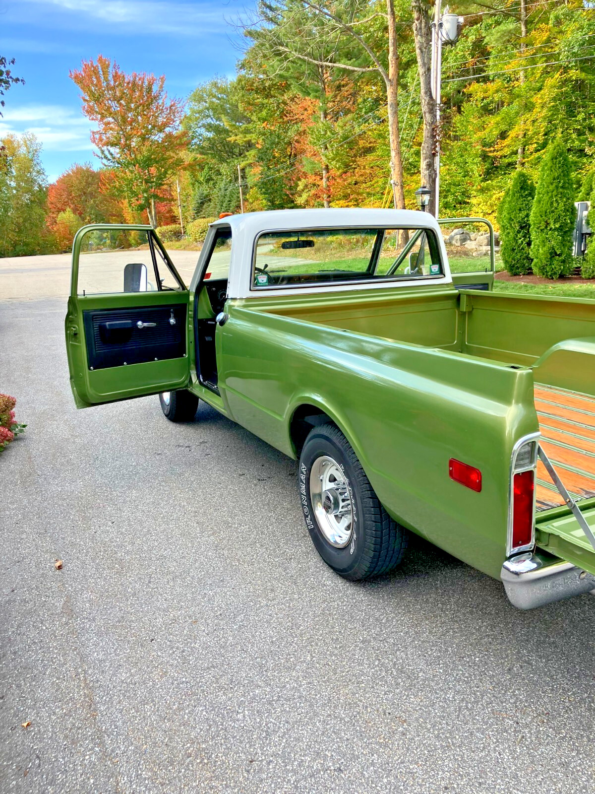 GMC-2500-1970-Standard-Cab-Pickup-10