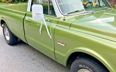 GMC-2500-1970-Standard-Cab-Pickup-3