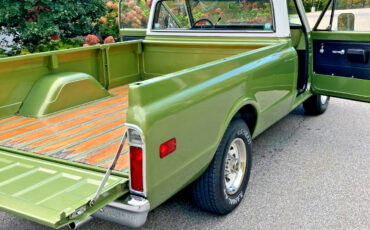 GMC-2500-1970-Standard-Cab-Pickup-9