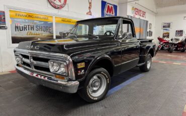 GMC-C-15-1969-Pick-up-1
