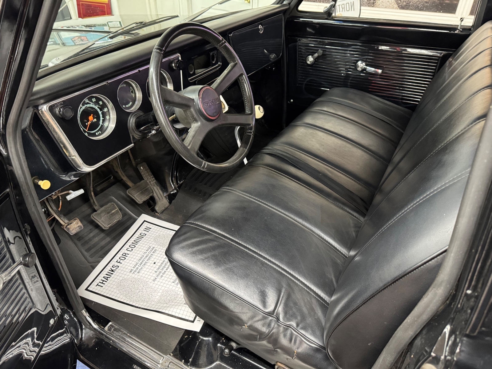 GMC-C-15-1969-Pick-up-15