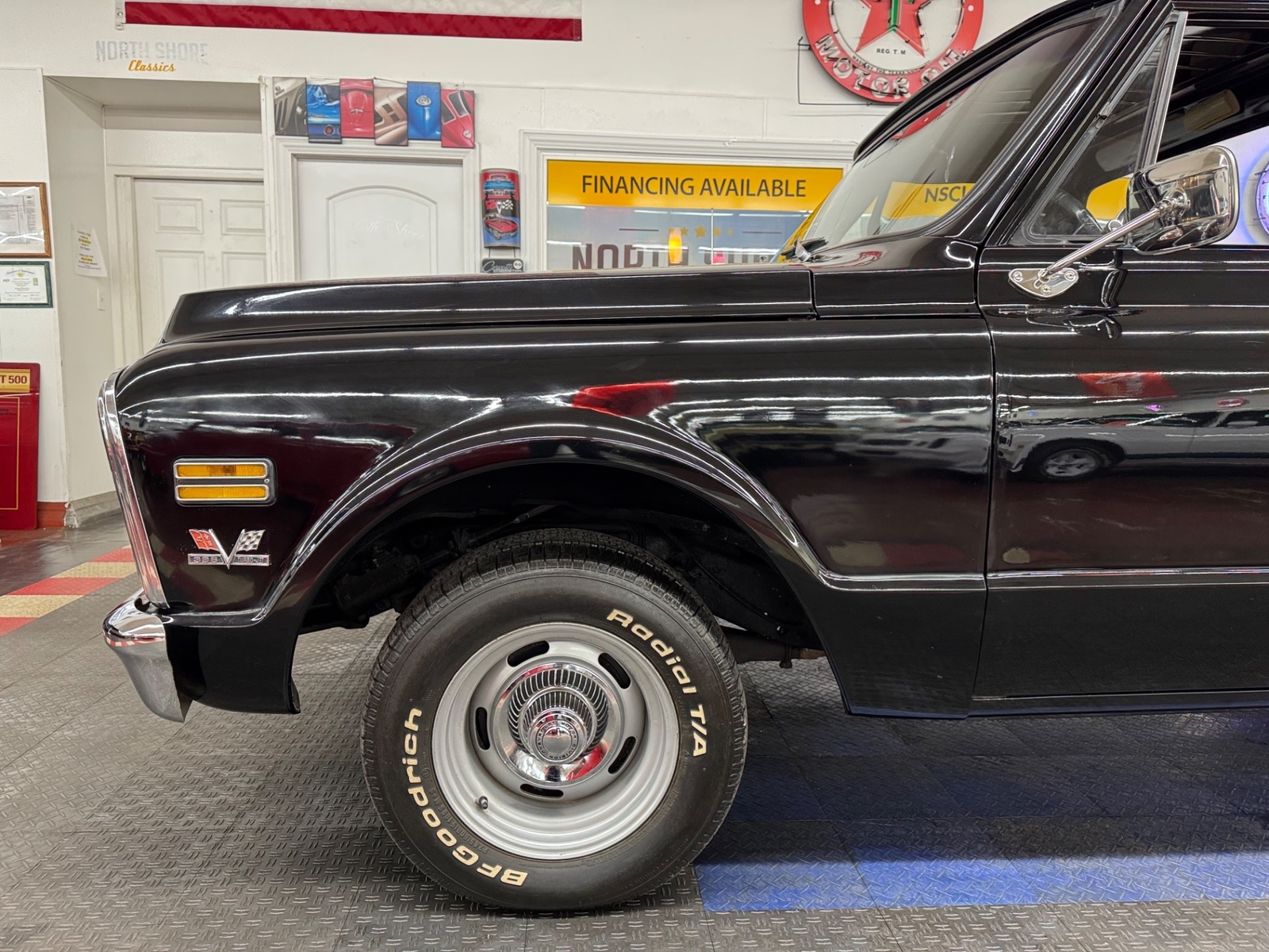 GMC-C-15-1969-Pick-up-21
