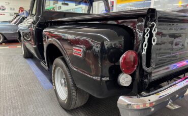GMC-C-15-1969-Pick-up-24