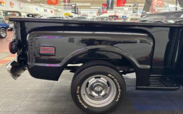 GMC-C-15-1969-Pick-up-28