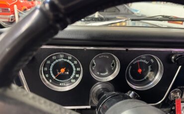 GMC-C-15-1969-Pick-up-35