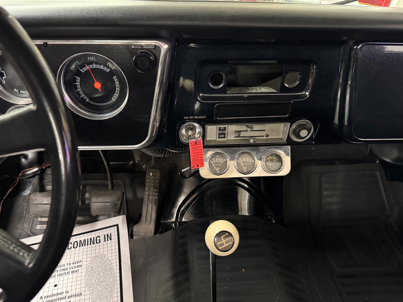 GMC-C-15-1969-Pick-up-36