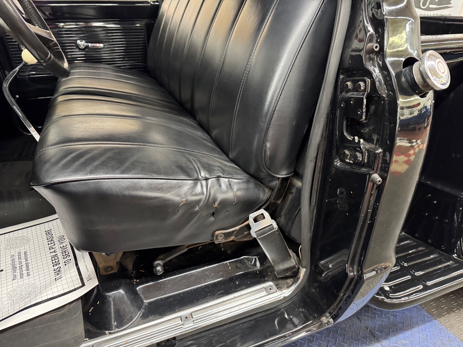GMC-C-15-1969-Pick-up-39