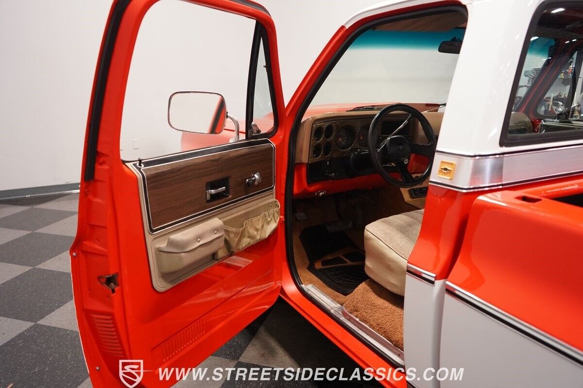 GMC-C10-1976-Pickup-Truck-39