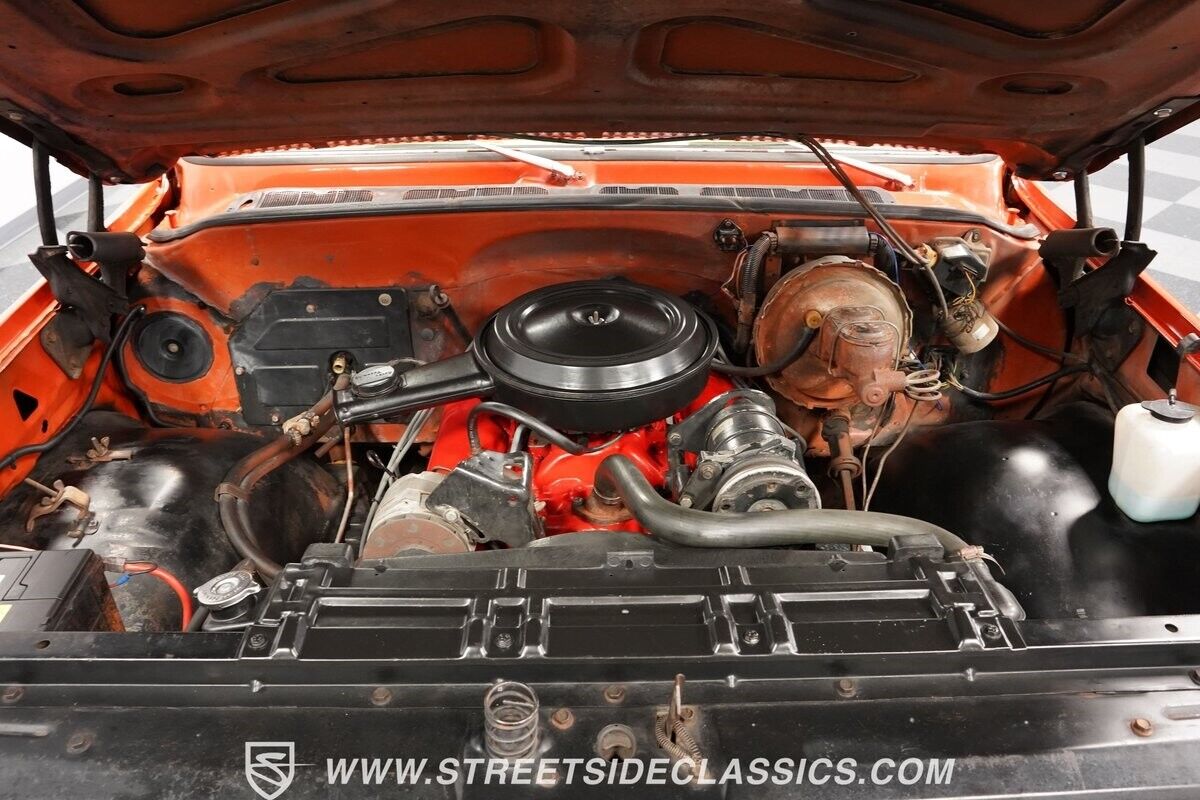 GMC-C25-1975-Pickup-Truck-3