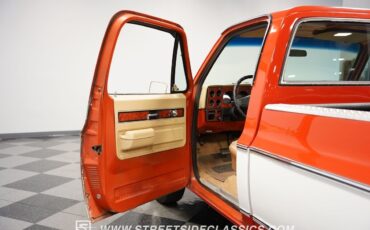 GMC-C25-1975-Pickup-Truck-36