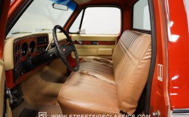 GMC-C25-1975-Pickup-Truck-38