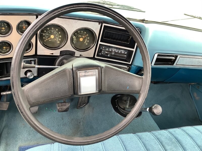 GMC-C2500-1979-Truck-21