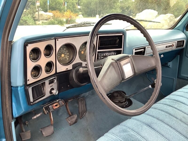 GMC-C2500-1979-Truck-22