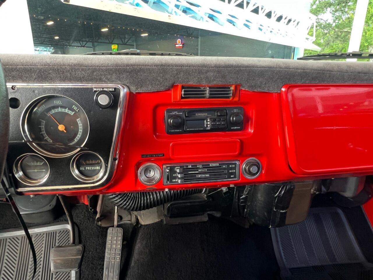 GMC-CK-1500-Series-1970-Pickup-Truck-13