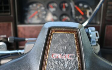 GMC-Caballero-1984-11