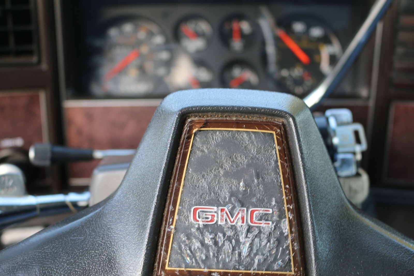 GMC-Caballero-1984-11
