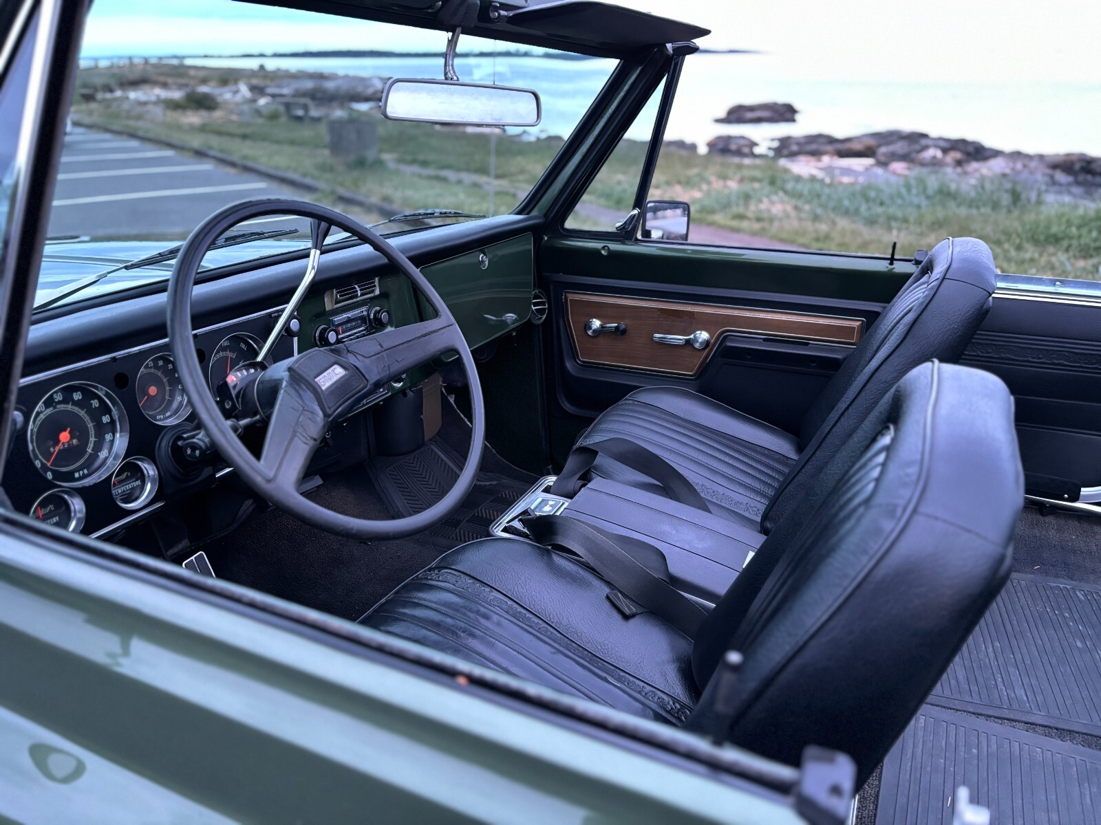 GMC-Jimmy-1972-SUV-11