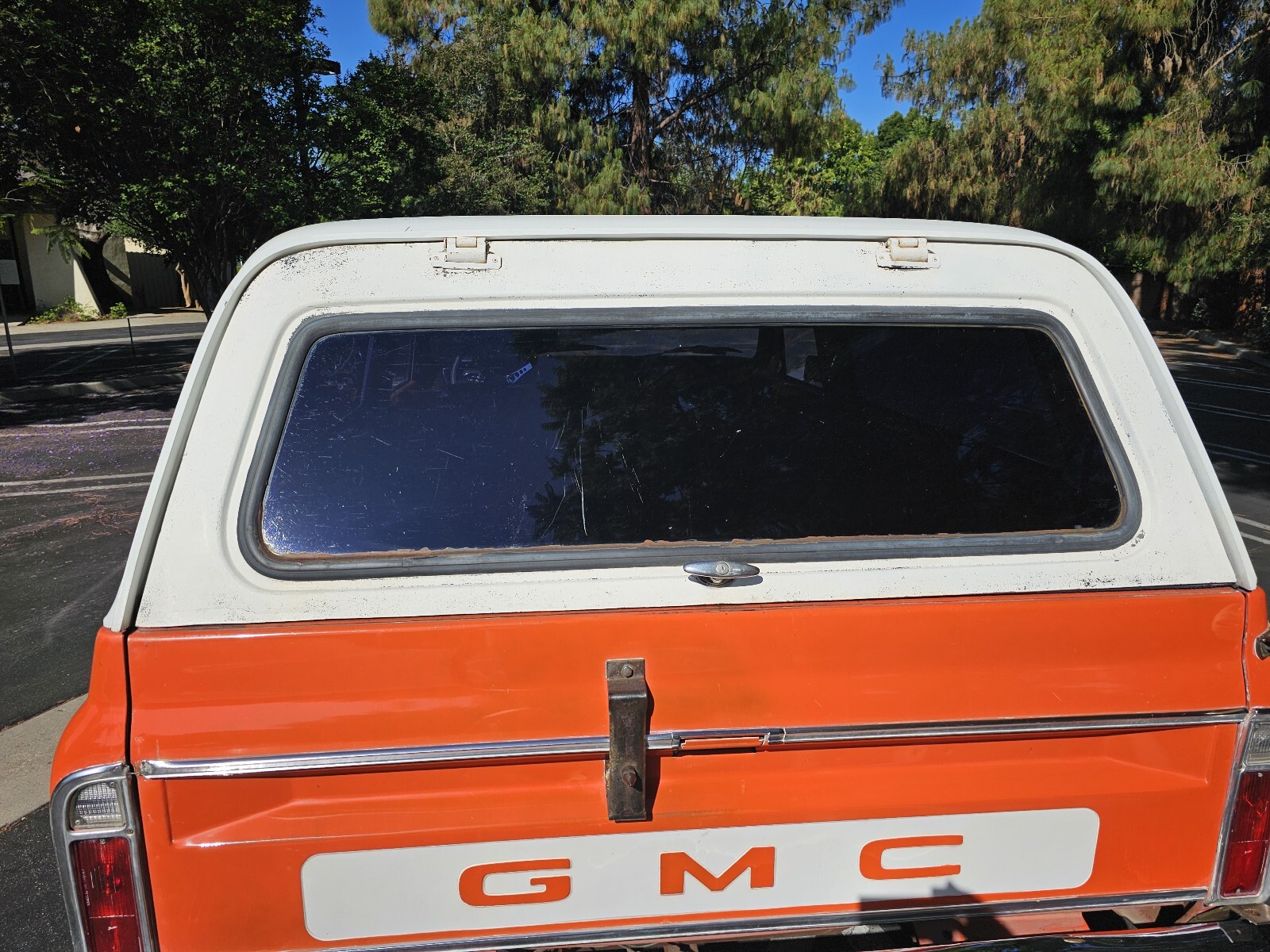 GMC-Jimmy-1972-SUV-13