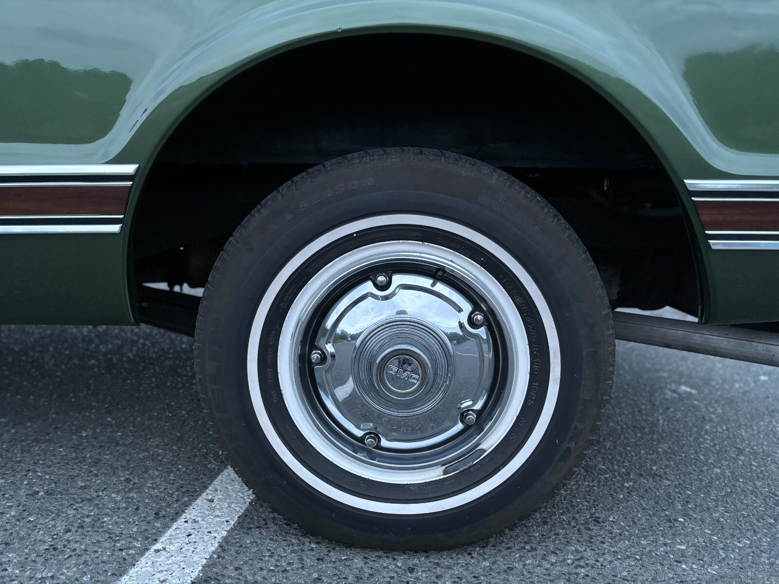 GMC-Jimmy-1972-SUV-15