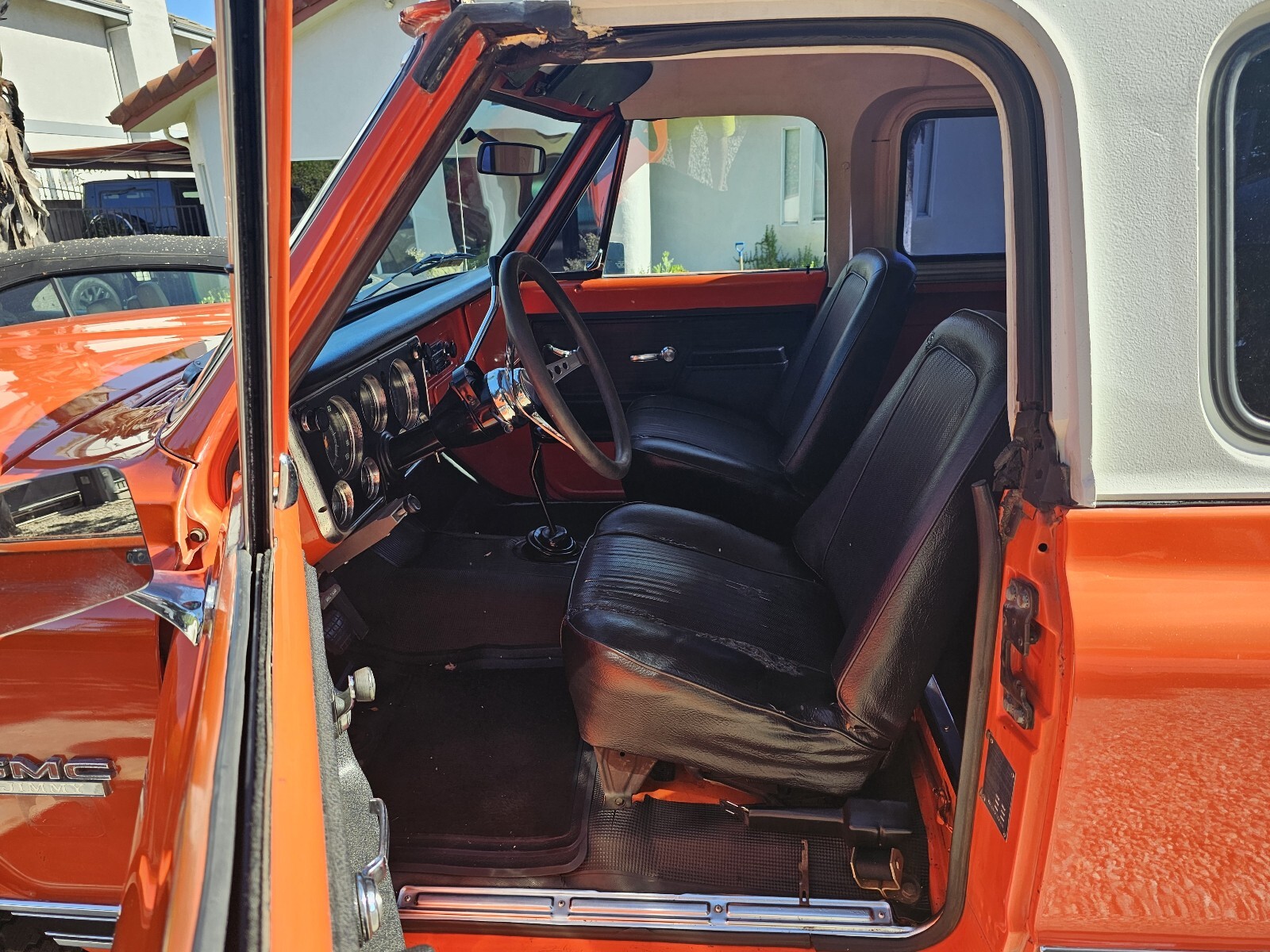GMC-Jimmy-1972-SUV-33