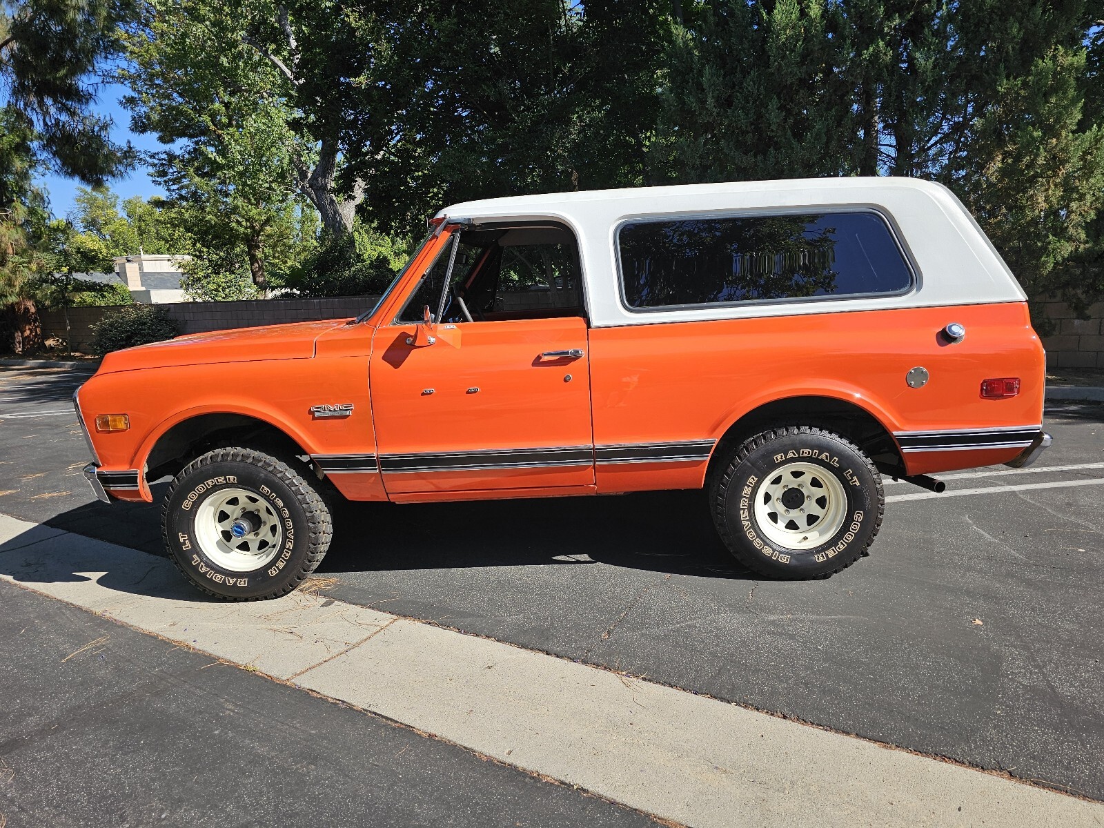 GMC-Jimmy-1972-SUV-9