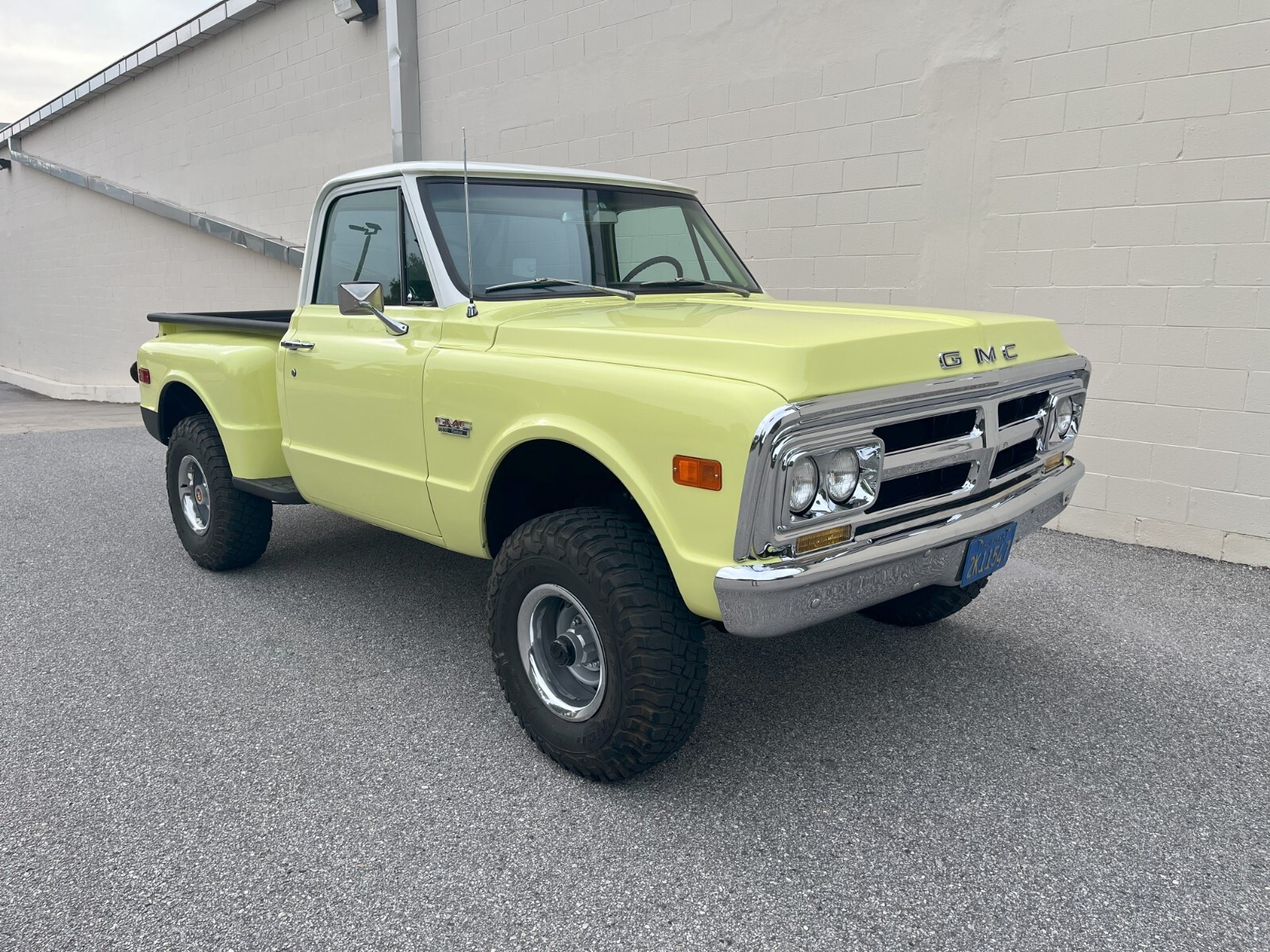 GMC-K1500-1972-Cab-Chassis